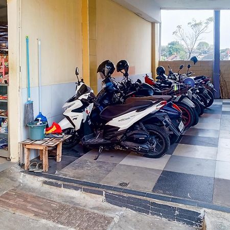 Hotel Malibu Syariah Bogor Redpartner Extérieur photo