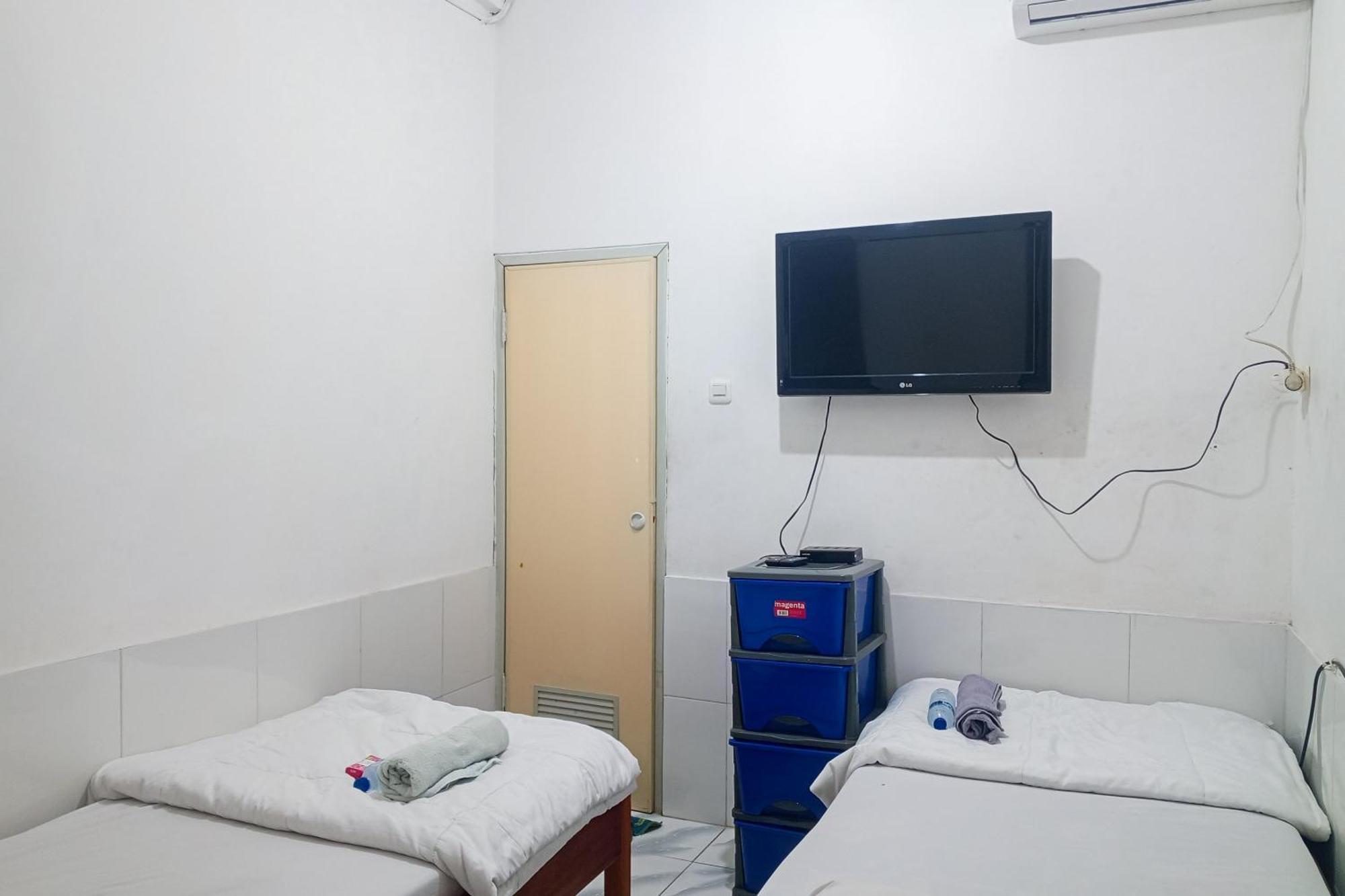 Hotel Malibu Syariah Bogor Redpartner Extérieur photo