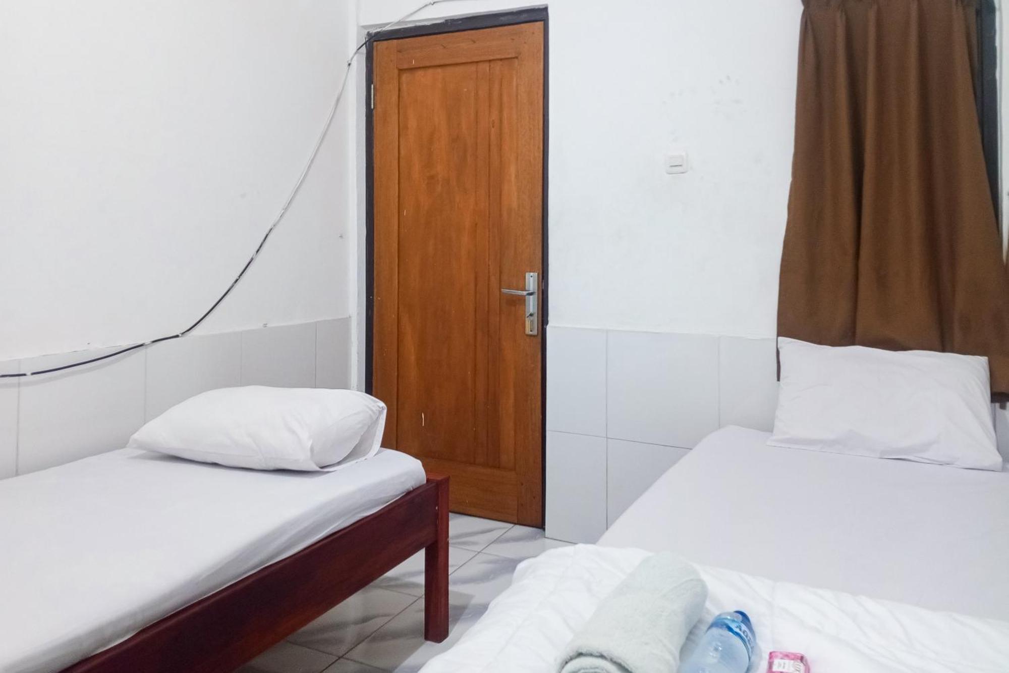 Hotel Malibu Syariah Bogor Redpartner Extérieur photo