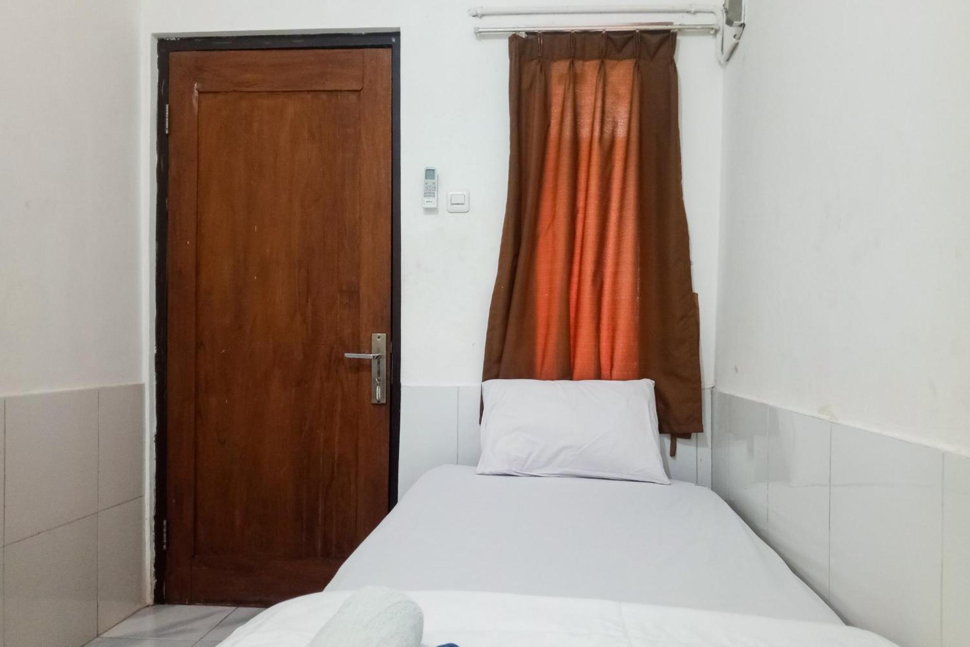 Hotel Malibu Syariah Bogor Redpartner Extérieur photo