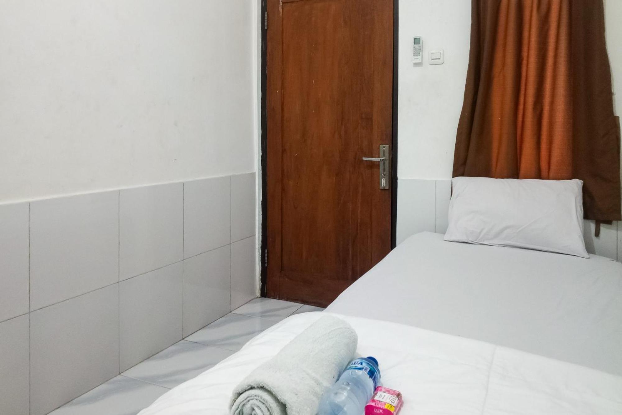 Hotel Malibu Syariah Bogor Redpartner Extérieur photo